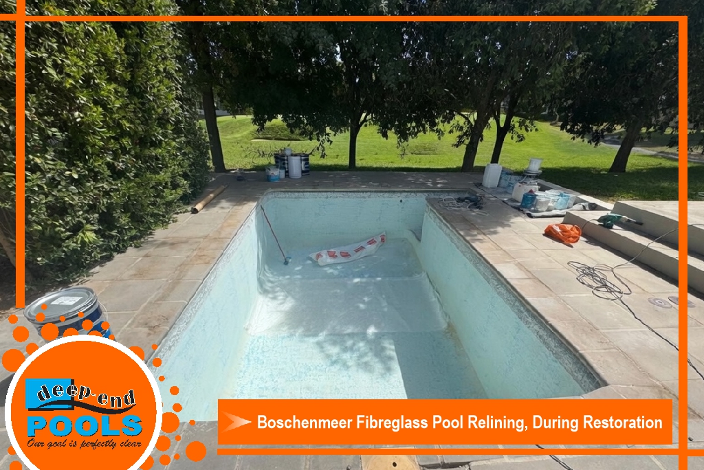 deep-end-pools-boschenmeer-fibreglass-pool-relining-during-restoration Empty fibreglass swimming pool during professional relining and restoration project at Boschenmeer Estate by Deep-End Pools